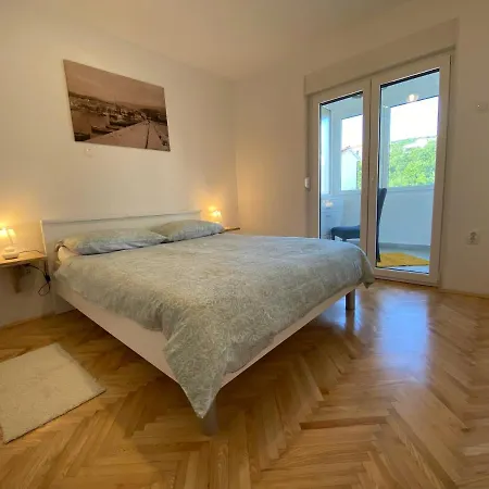 Apartment Blue View *